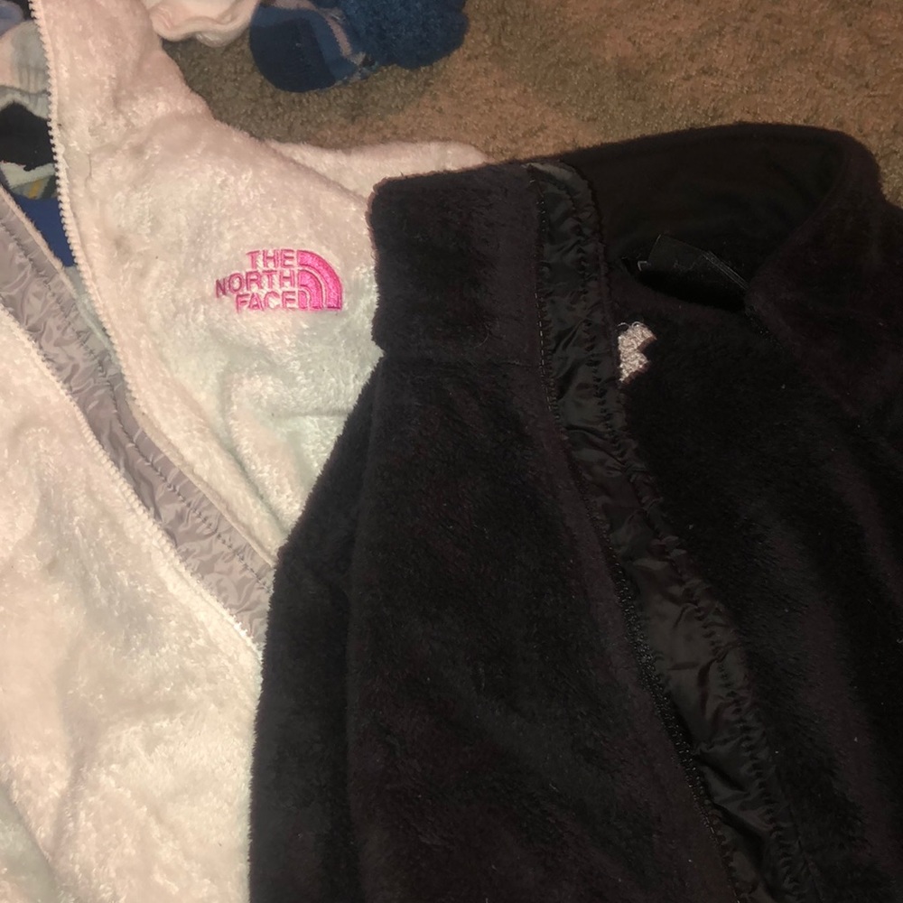 2 north face women’s jackets size medium